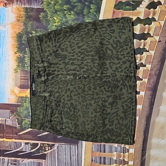 Hudson Viper Leopard Print Mini Skirt NWT Size 24 - Picture 1 of 5